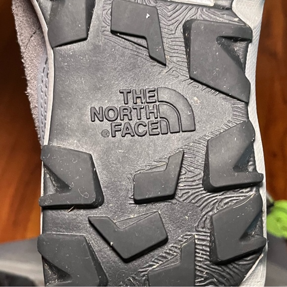 The North Face kids waterproof boots, size 3. - Picture 8 of 9